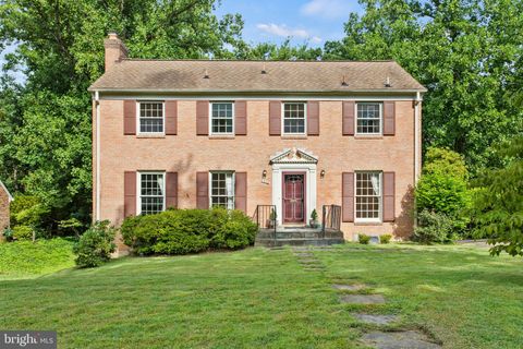 Photo of 7548 SEBAGO RD, BETHESDA, MD 20817 (MLS # MDMC2101338)