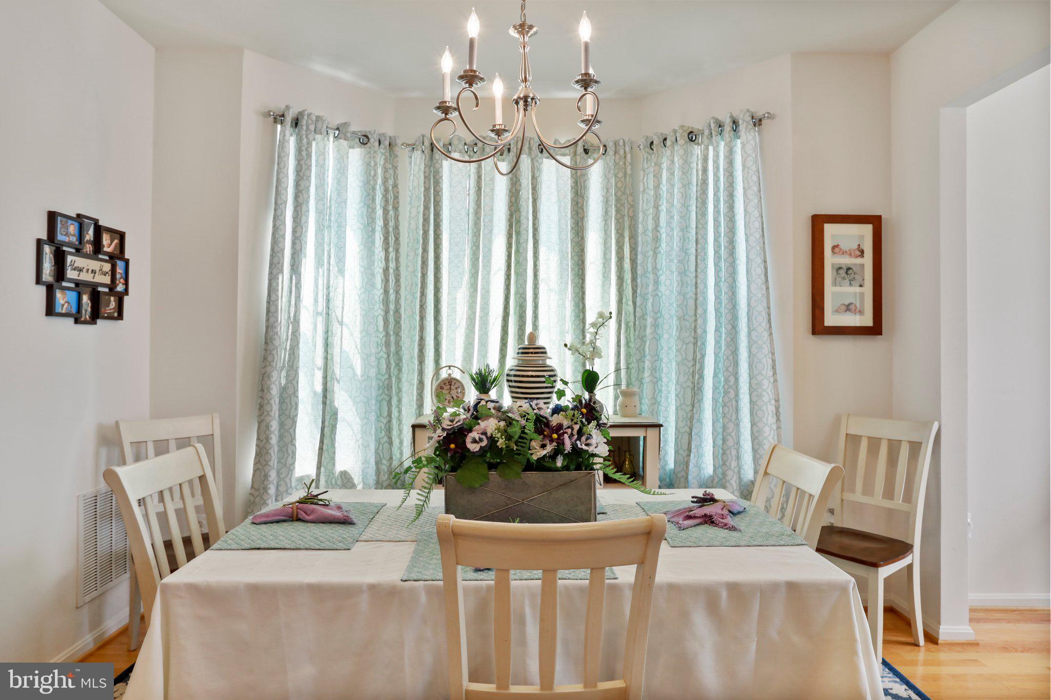 COLLEGIATE ACRES - Residential