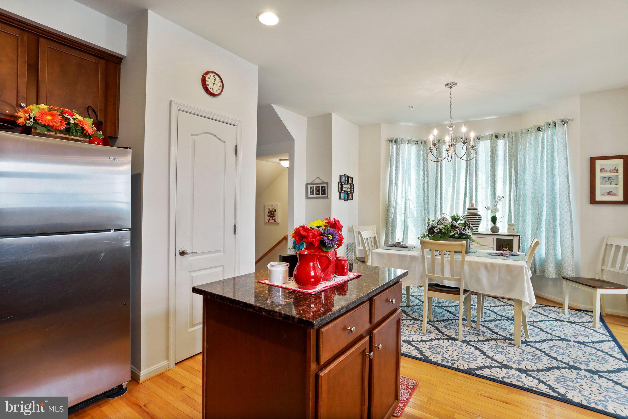 COLLEGIATE ACRES - Residential