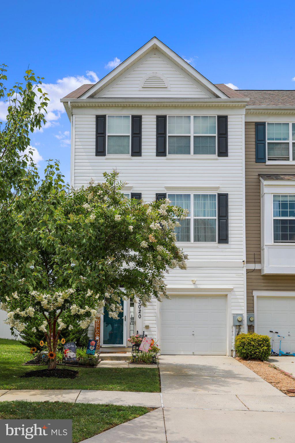 COLLEGIATE ACRES - Residential