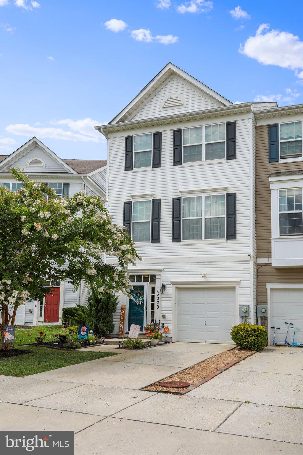 COLLEGIATE ACRES - Residential