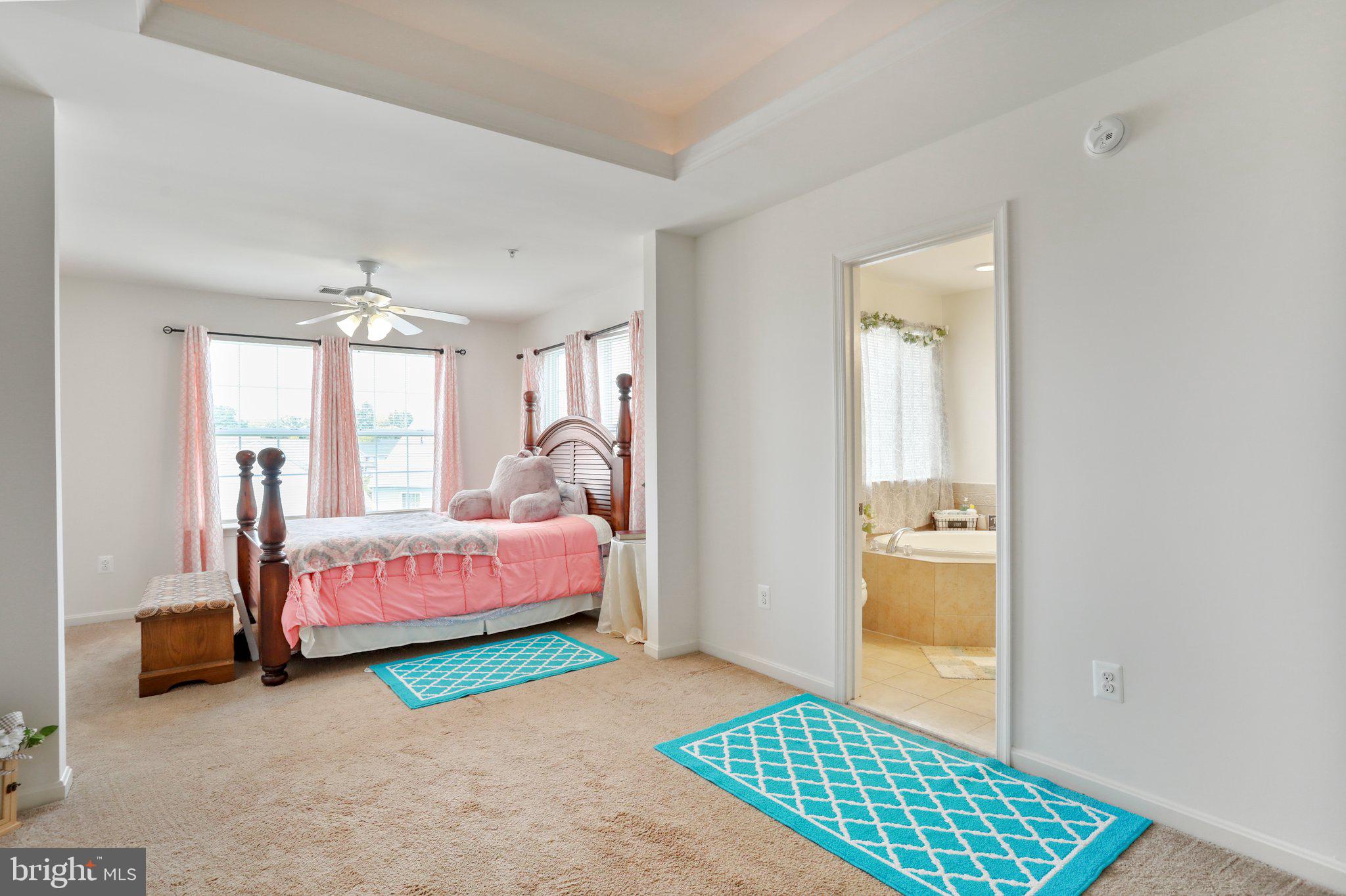 COLLEGIATE ACRES - Residential