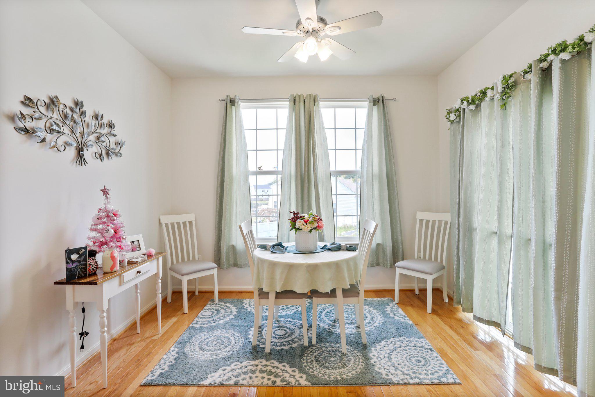 COLLEGIATE ACRES - Residential