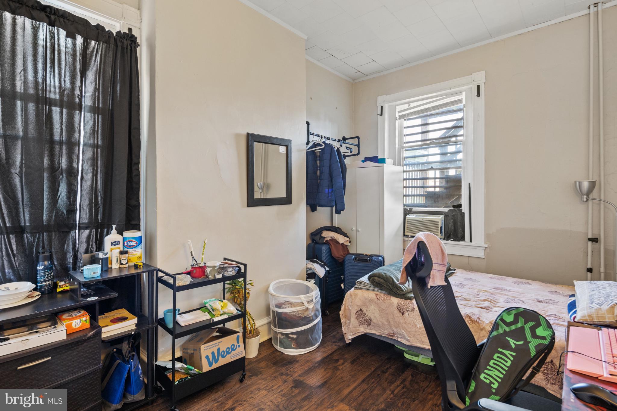 CHARLES VILLAGE - Residential Income