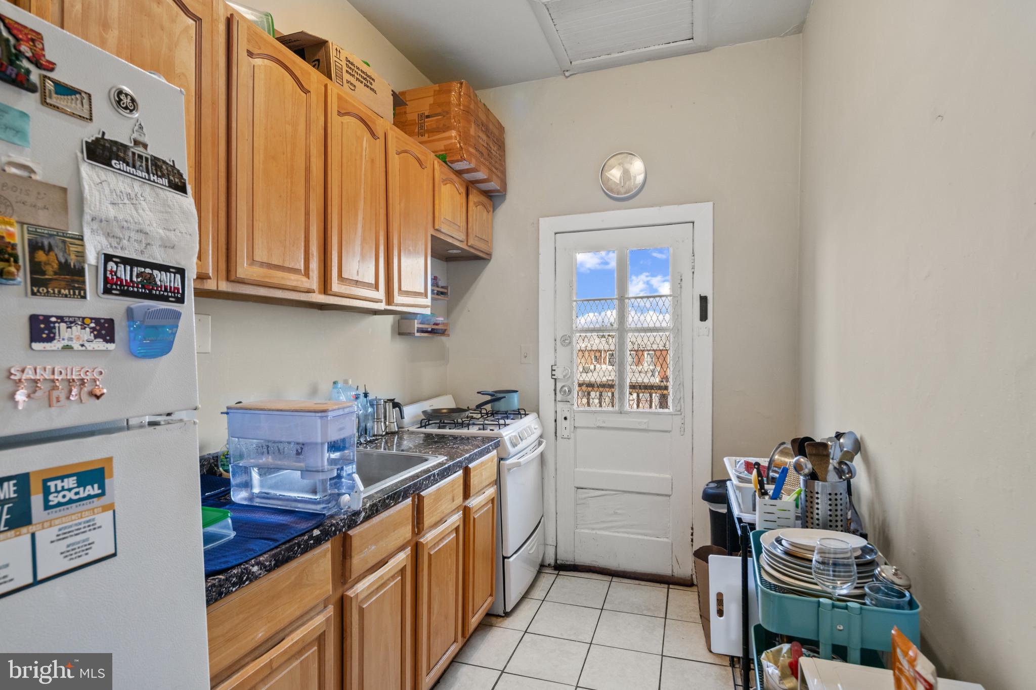 CHARLES VILLAGE - Residential Income