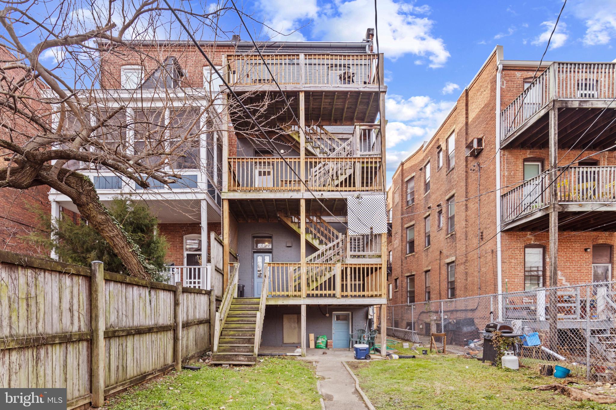 CHARLES VILLAGE - Residential Income