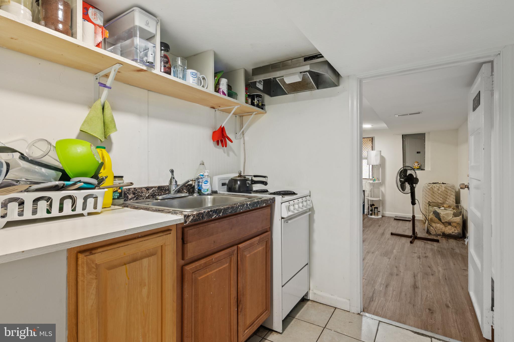CHARLES VILLAGE - Residential Income