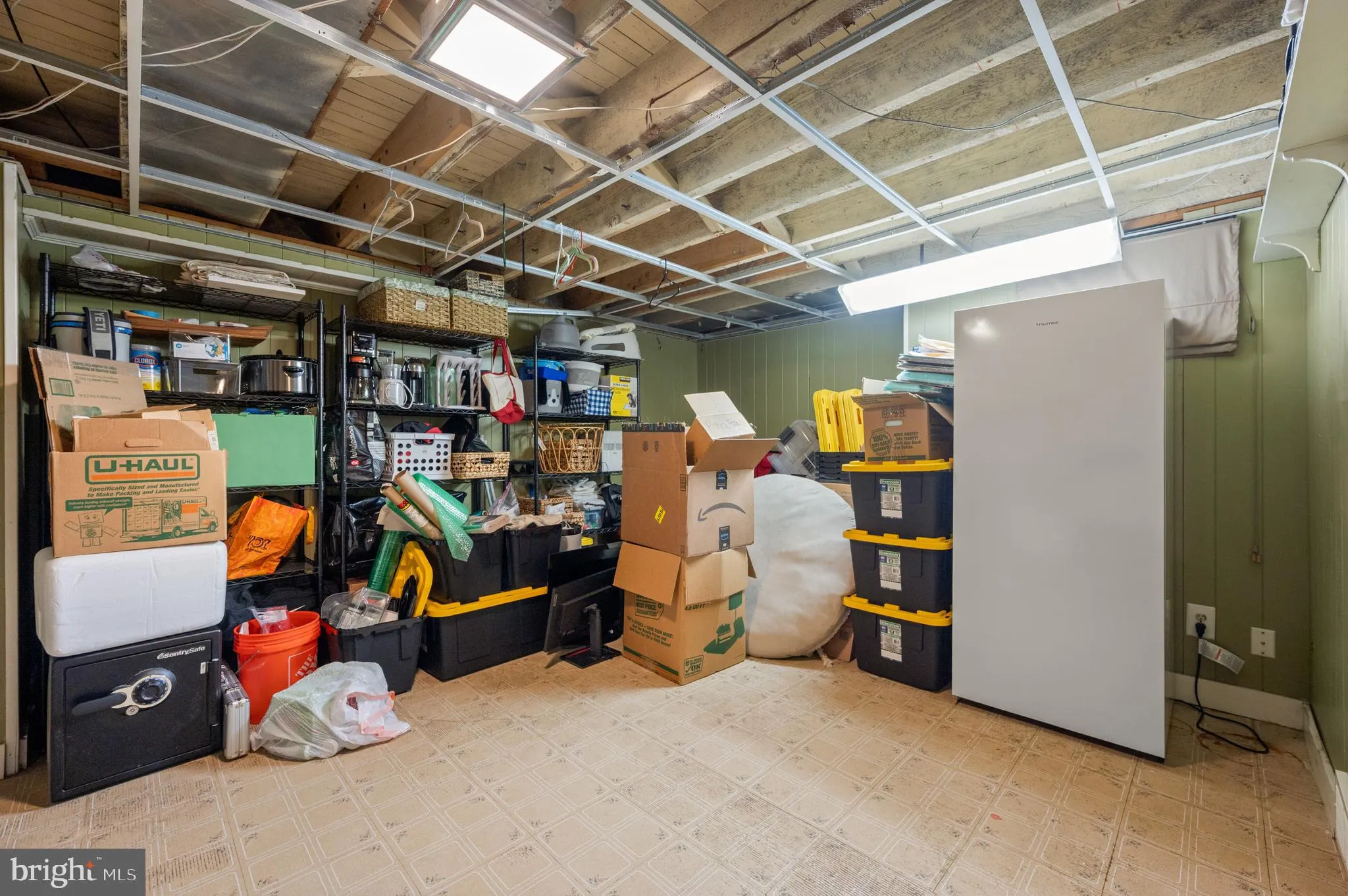 Drexel Hill, Pennsylvania 19026, United States, 4 Bedrooms Bedrooms, ,2 BathroomsBathrooms,Residential,Pending,188810