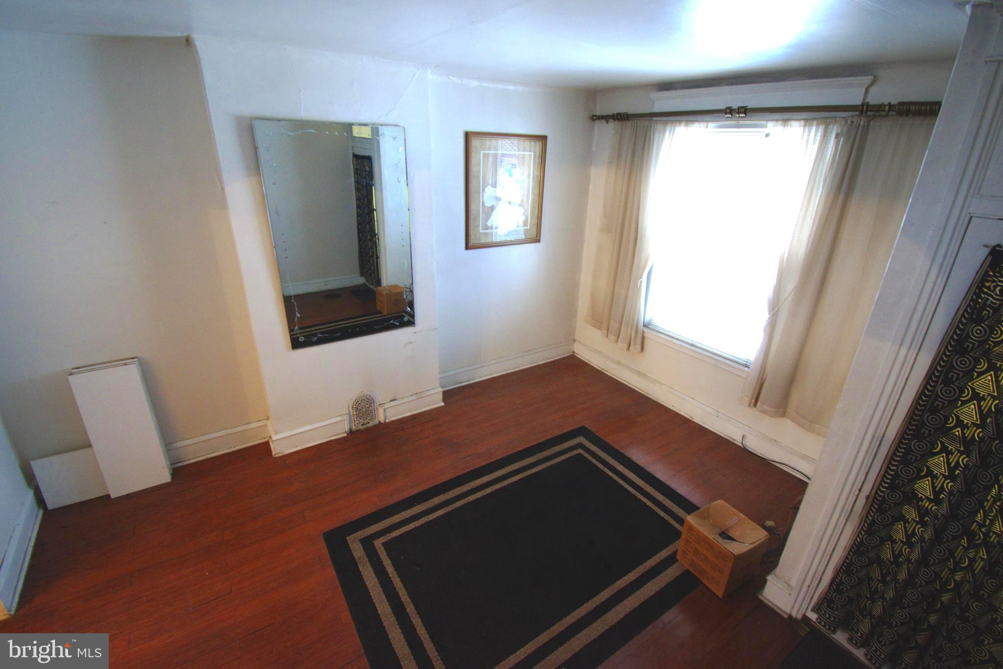 STRAWBERRY MANSION - Residential