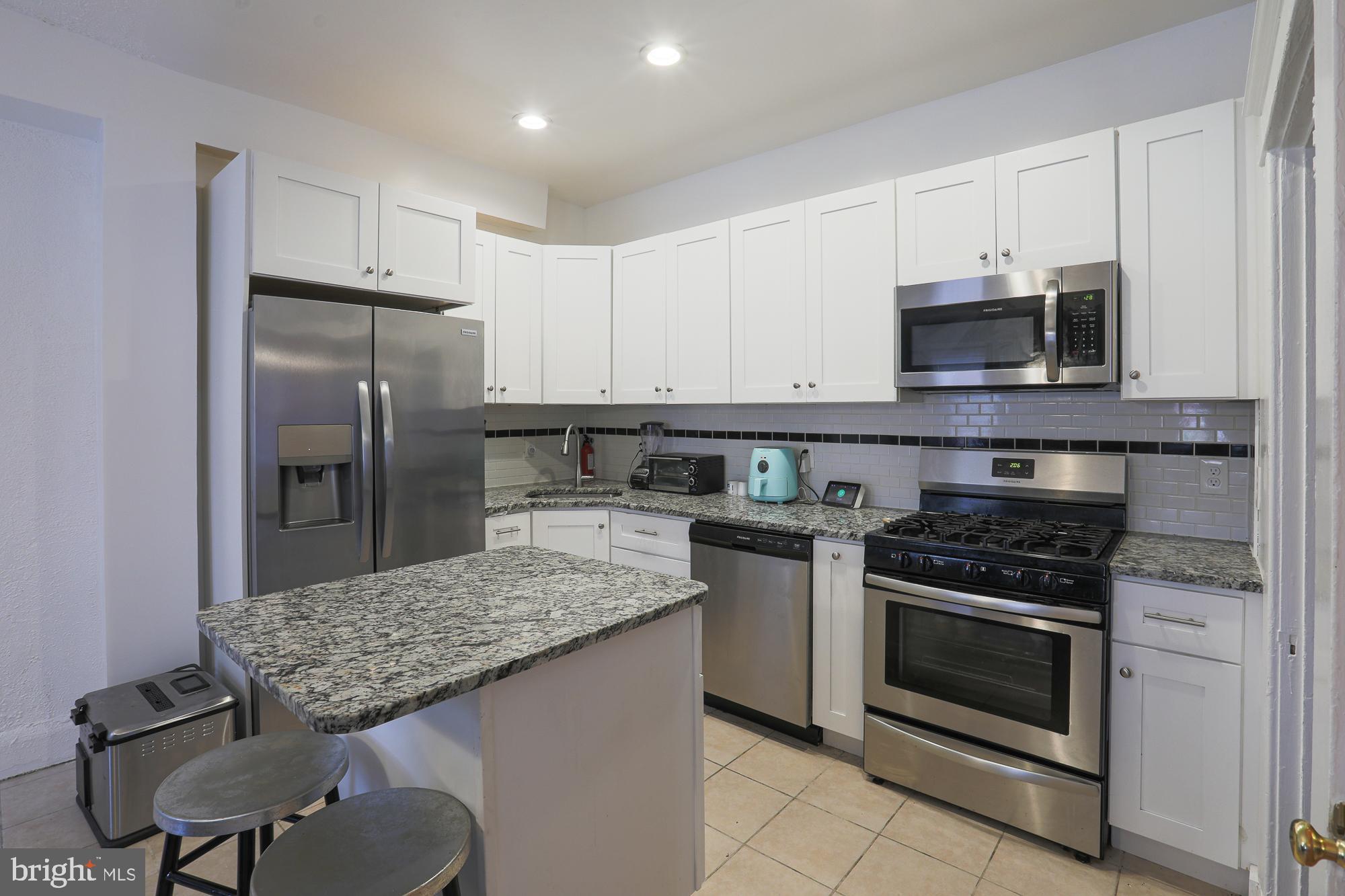 ROGNEL HEIGHTS - Residential