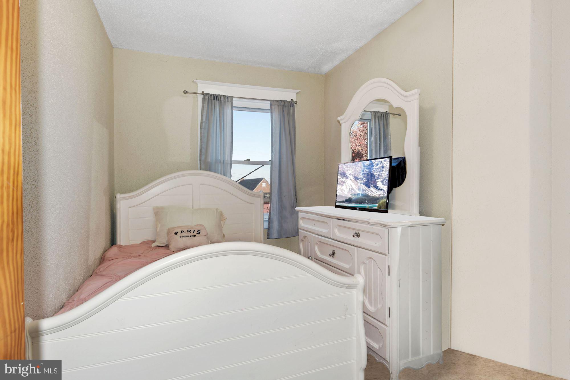 ROGNEL HEIGHTS - Residential