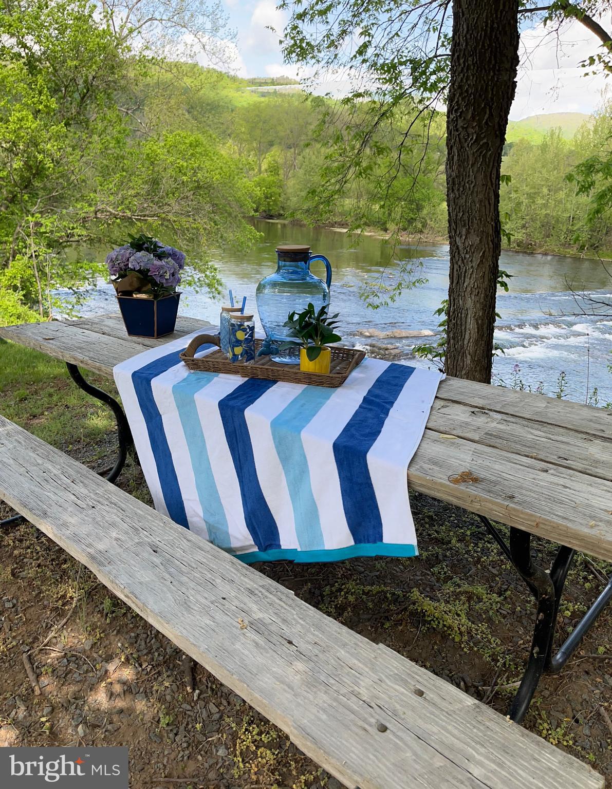 SHENANDOAH RAPIDS - Residential