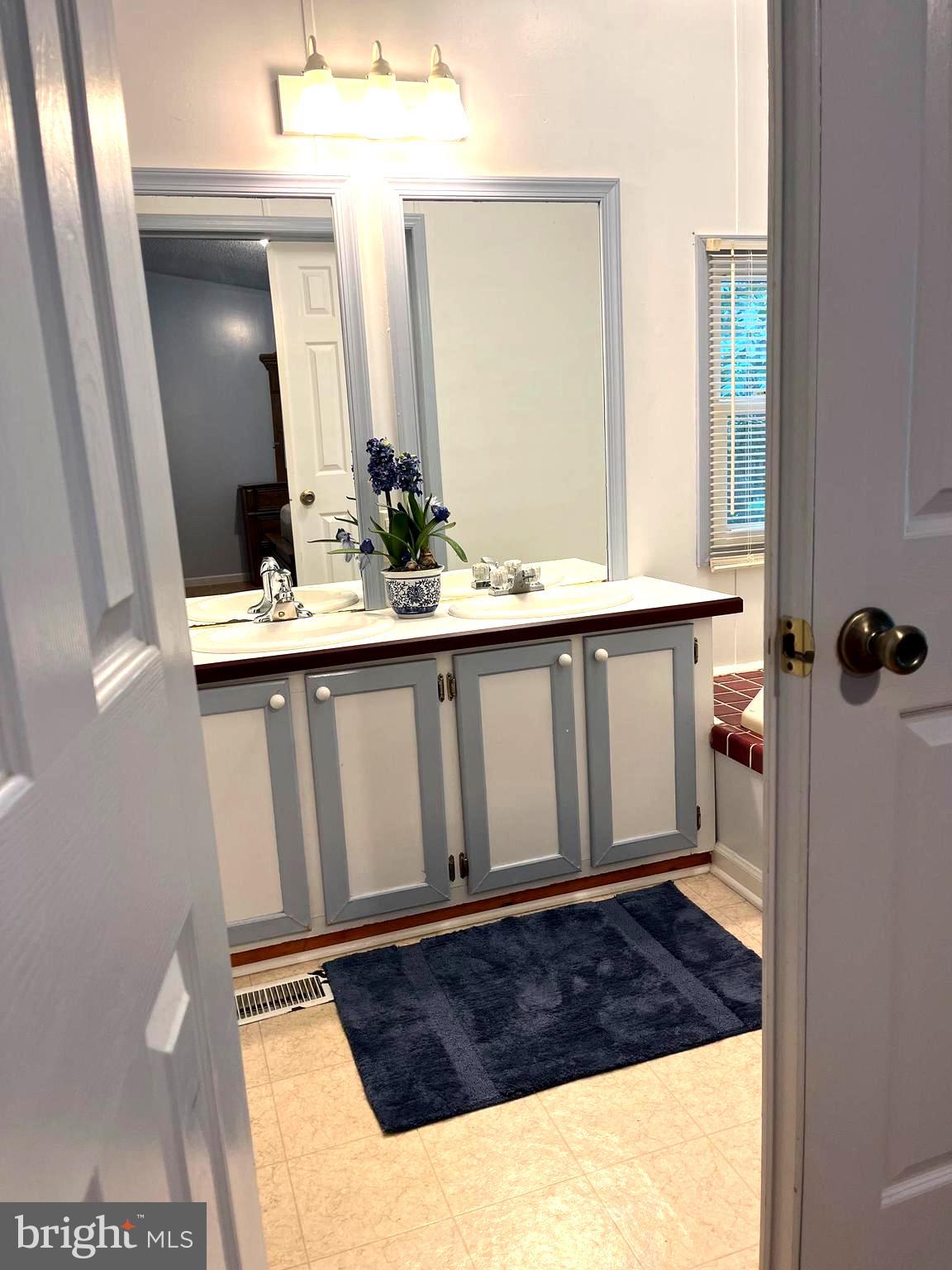 SHENANDOAH RAPIDS - Residential