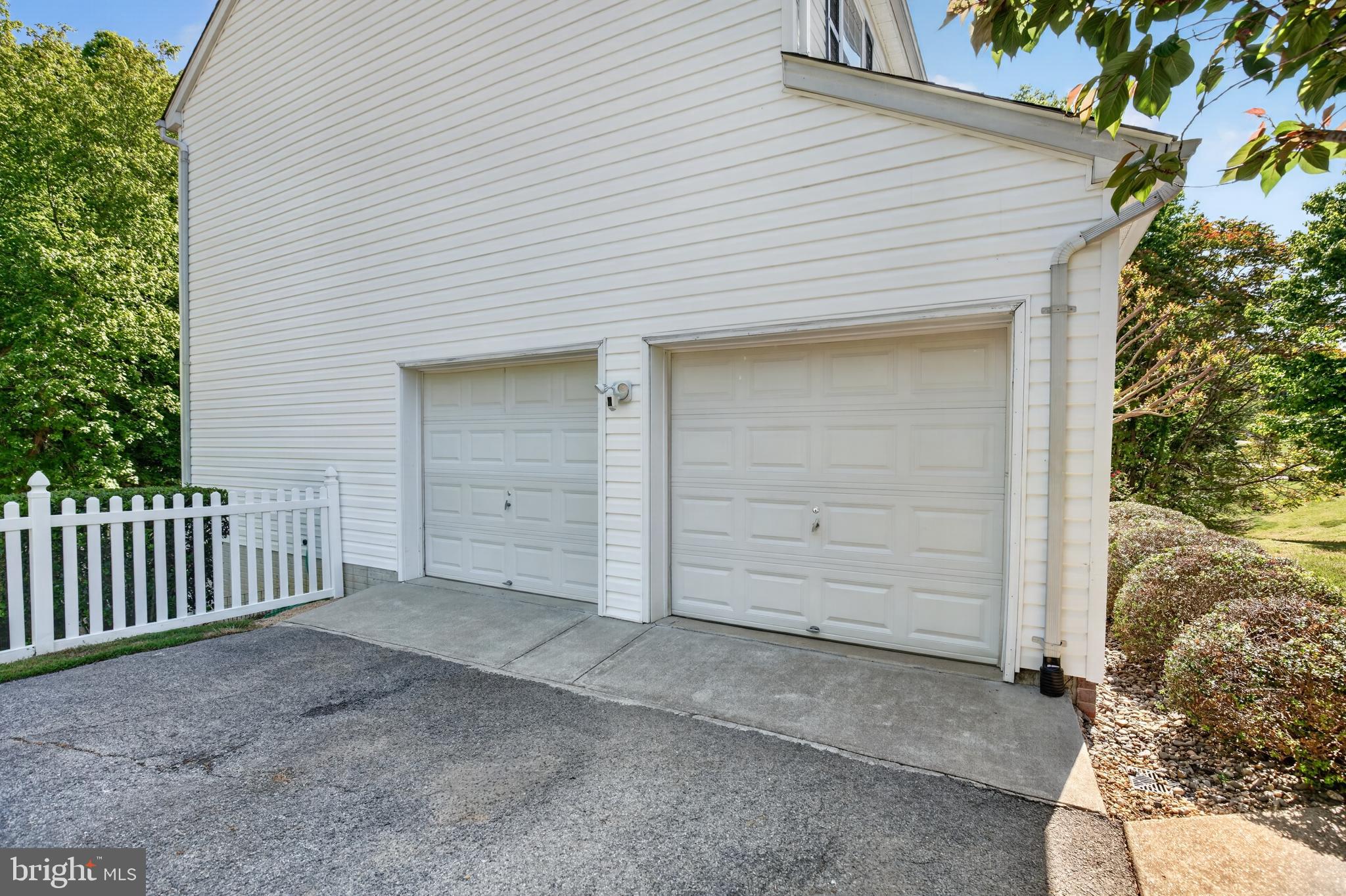 COVE POINT WOODS - Residential