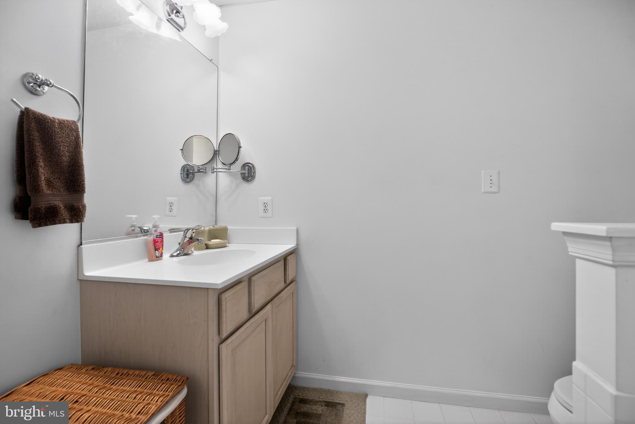 COVE POINT WOODS - Residential