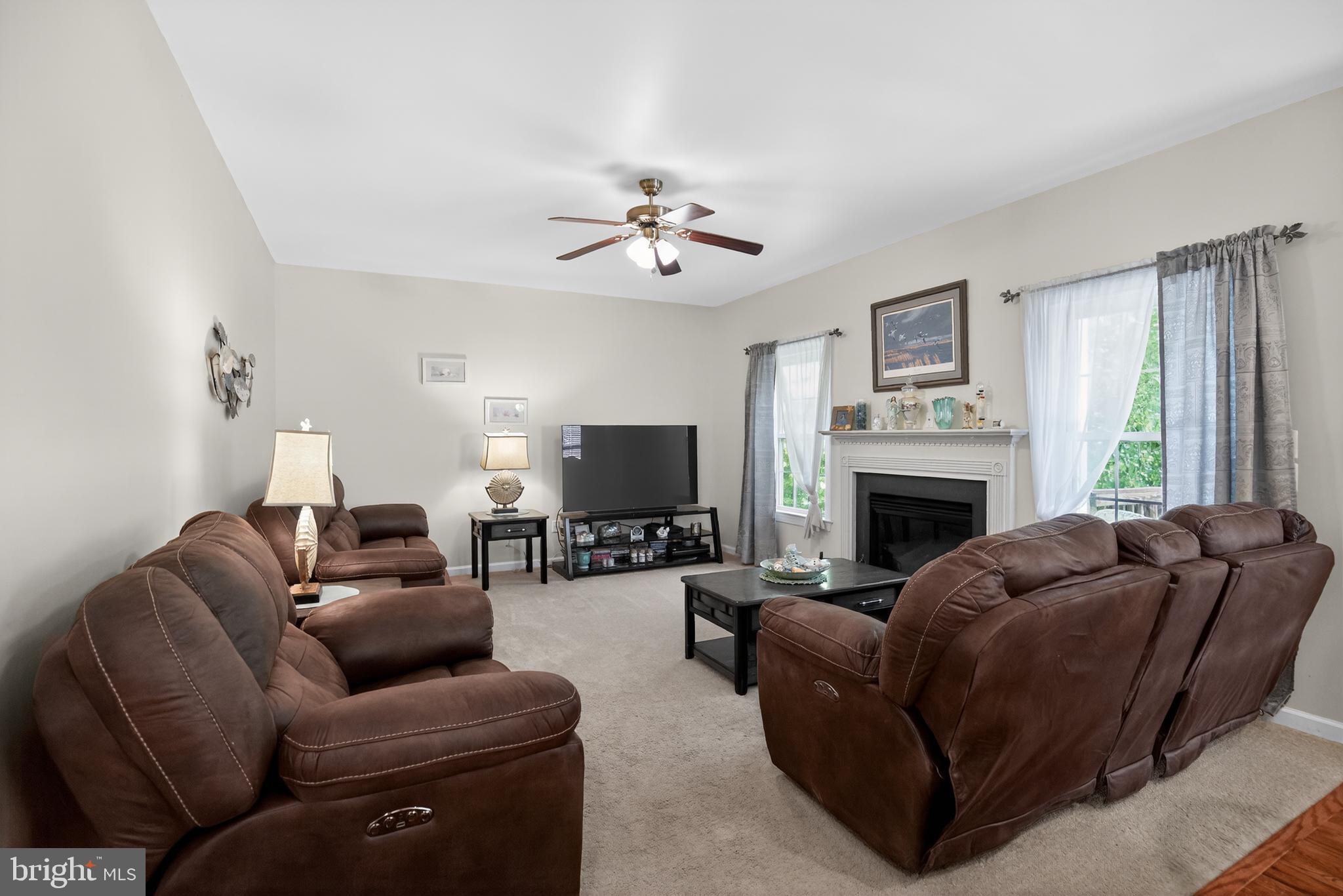 COVE POINT WOODS - Residential