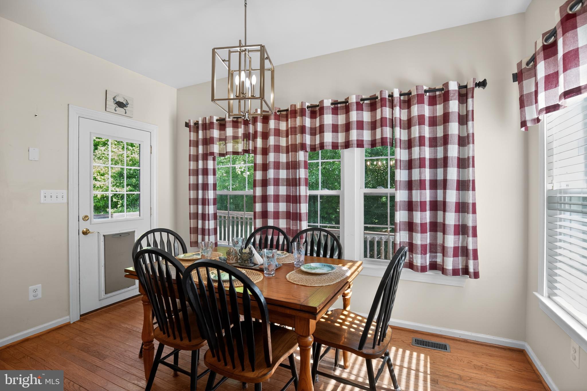 COVE POINT WOODS - Residential