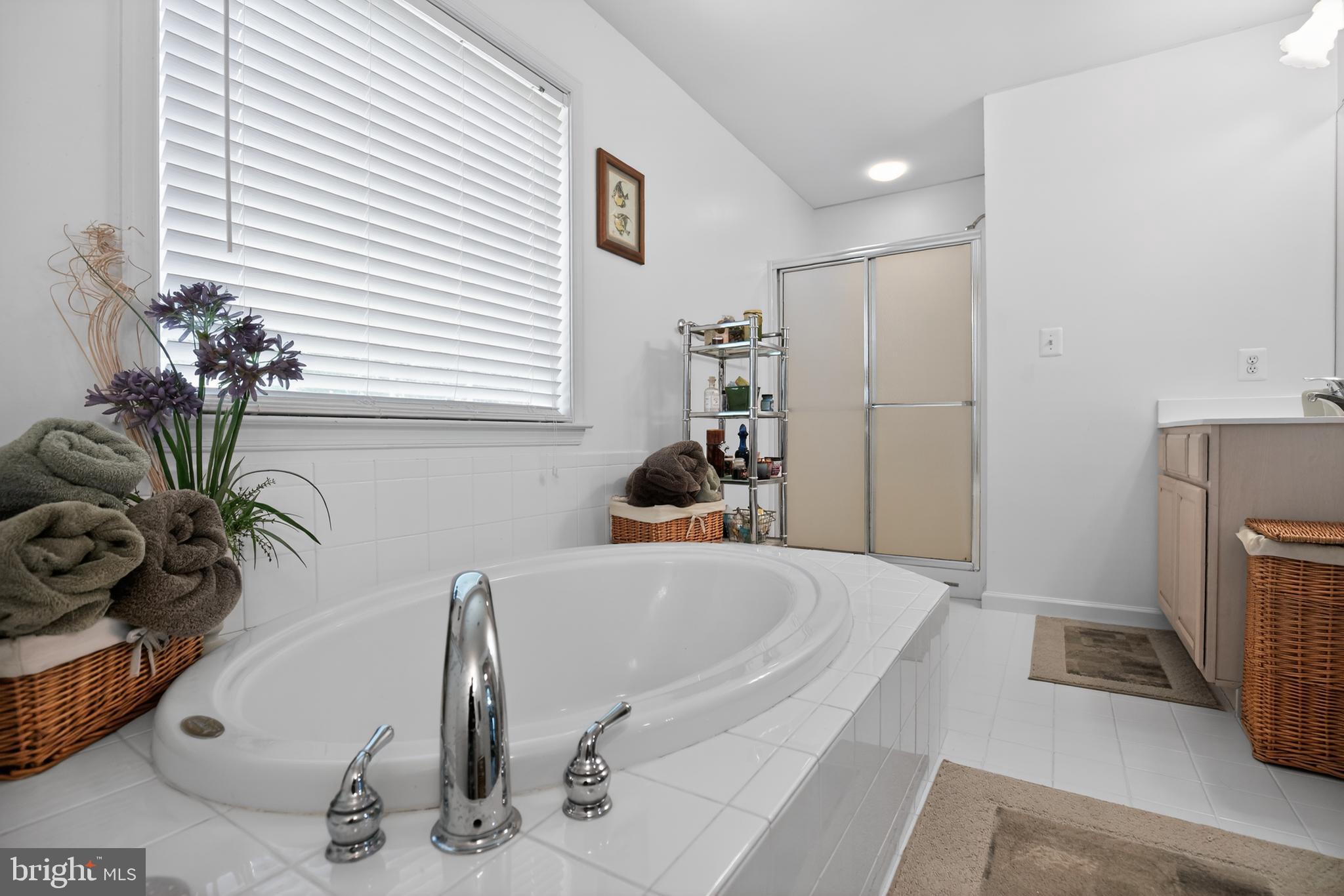 COVE POINT WOODS - Residential
