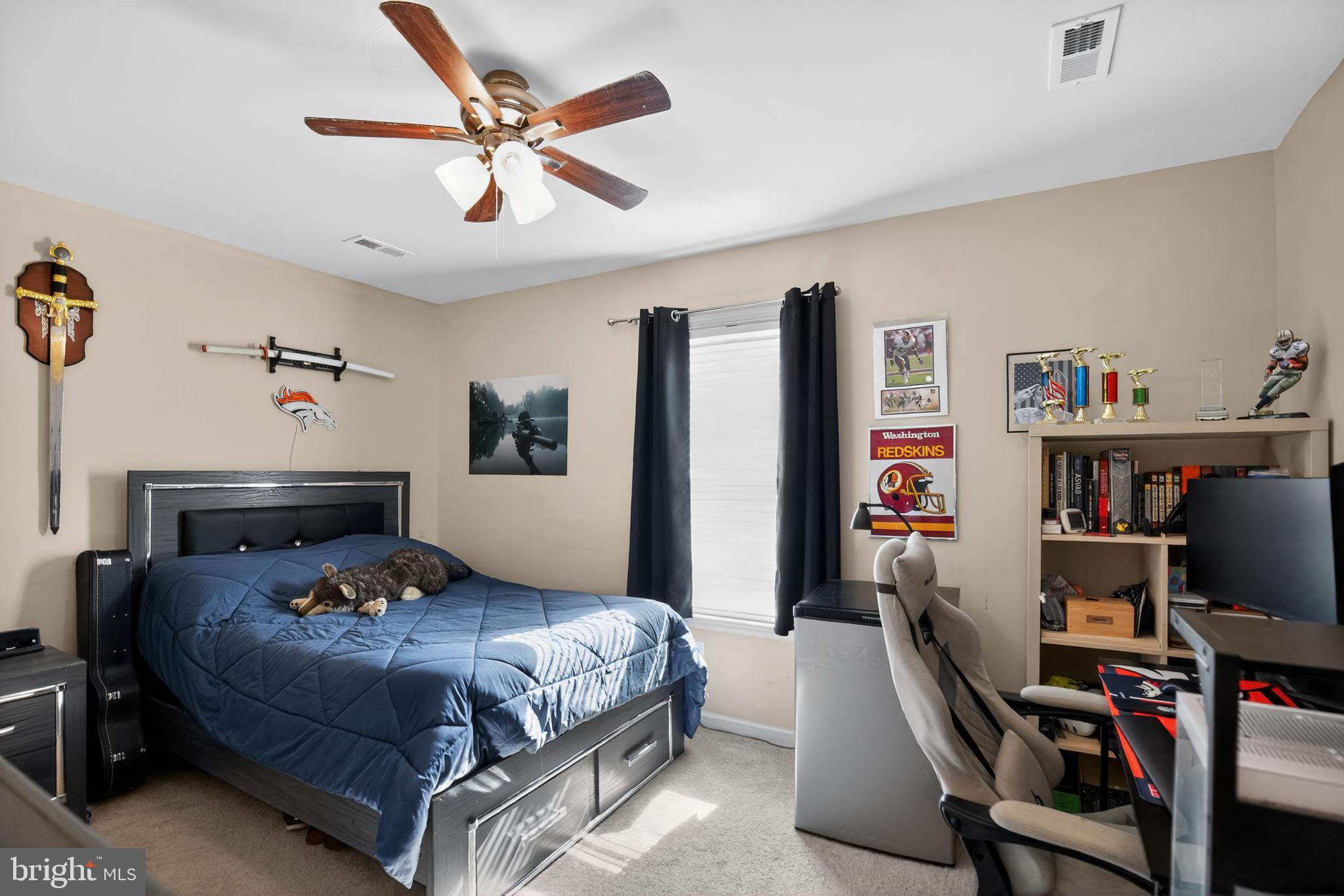 COVE POINT WOODS - Residential