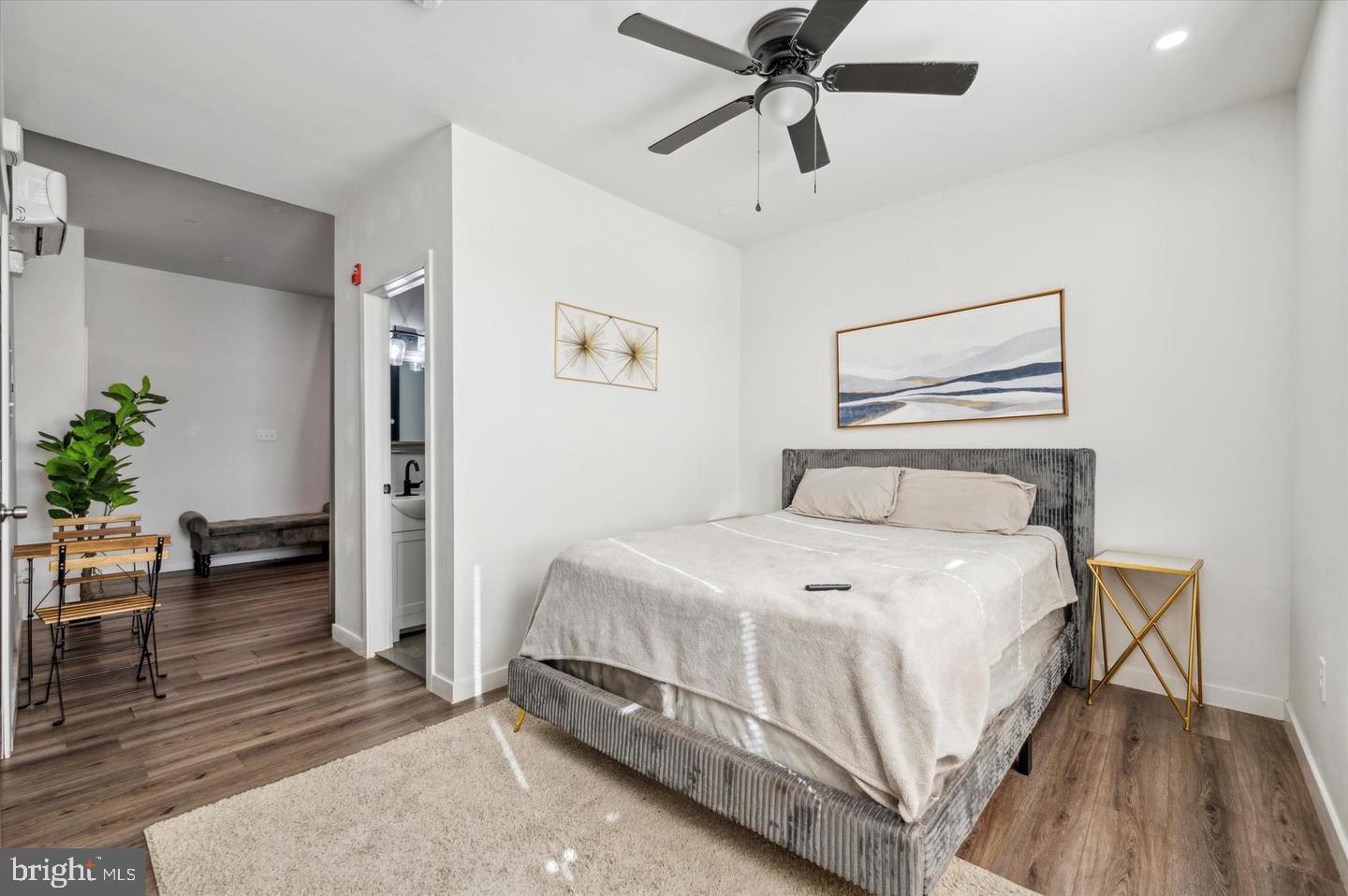 PHILADELPHIA (NORTH) - Residential Lease