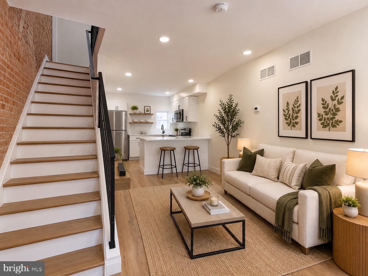 2762 MARTHA STREET
