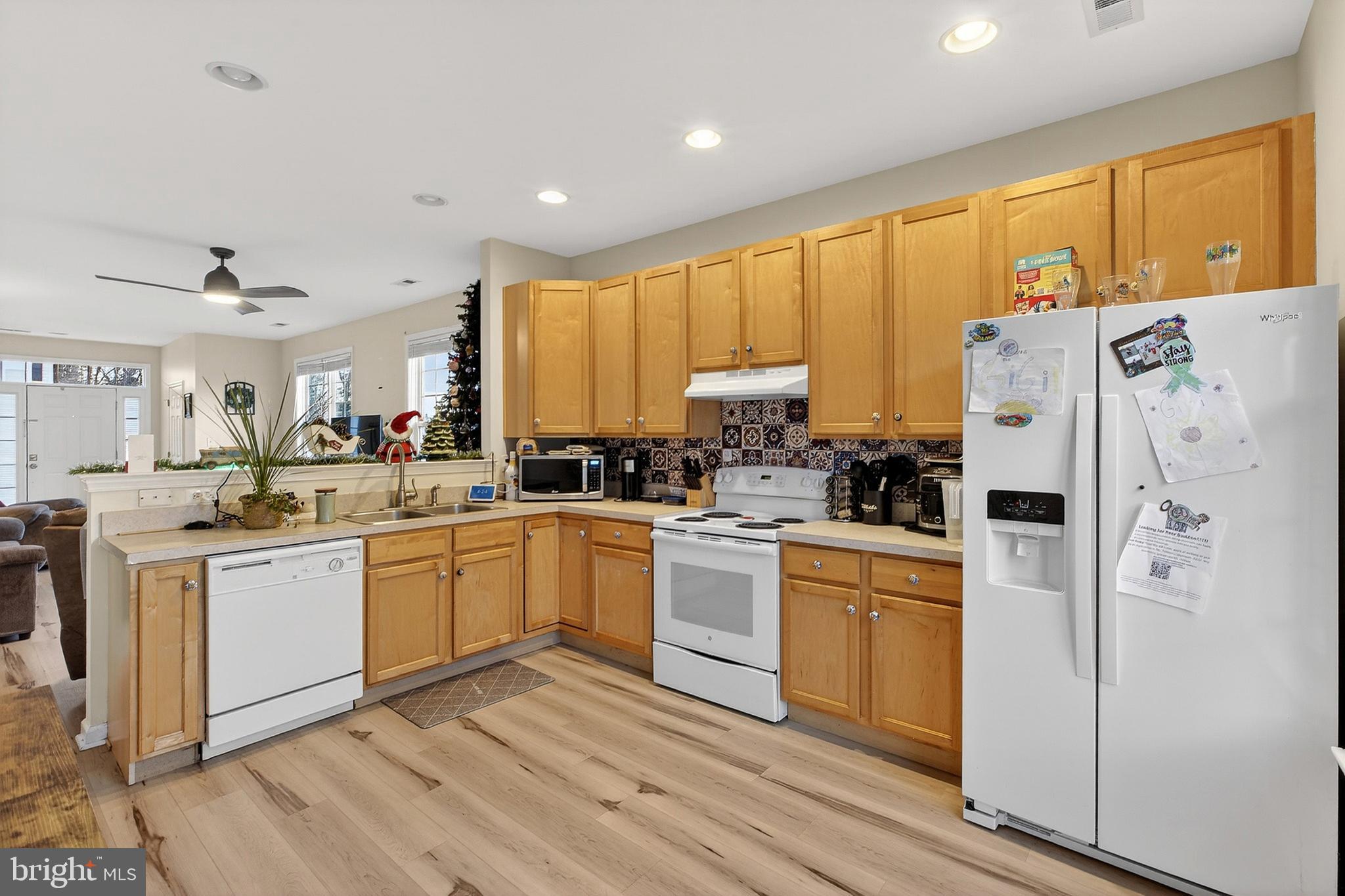 COMMONS AT RADISH FARM - Residential