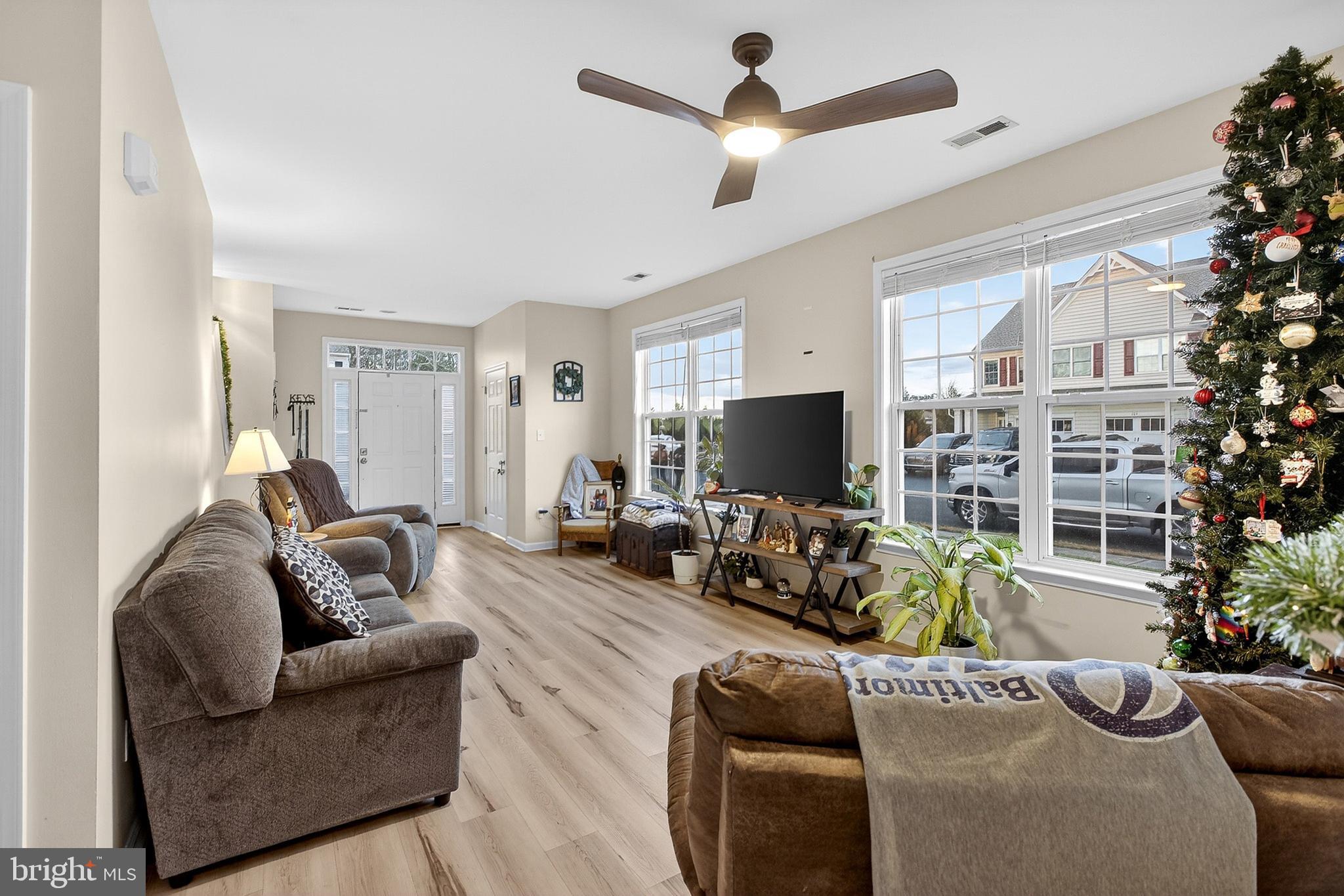 COMMONS AT RADISH FARM - Residential