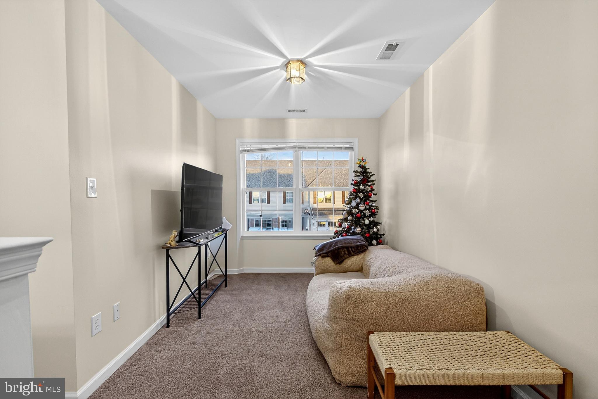 COMMONS AT RADISH FARM - Residential