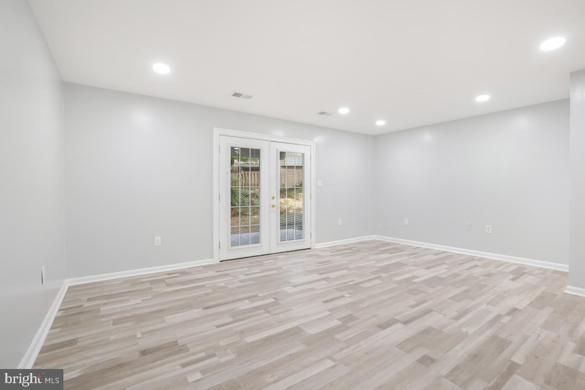 SILVERWOOD - Residential Lease