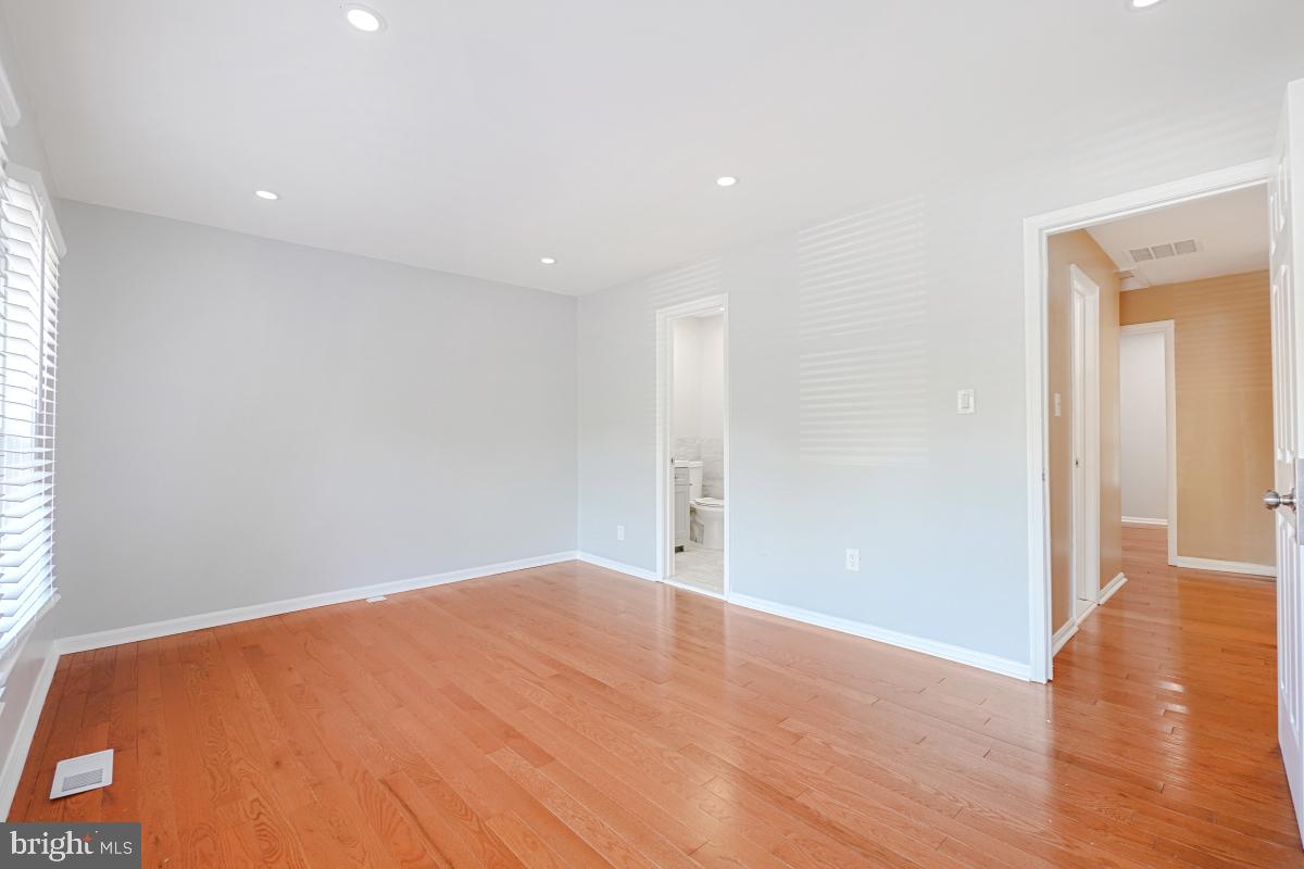 SILVERWOOD - Residential Lease