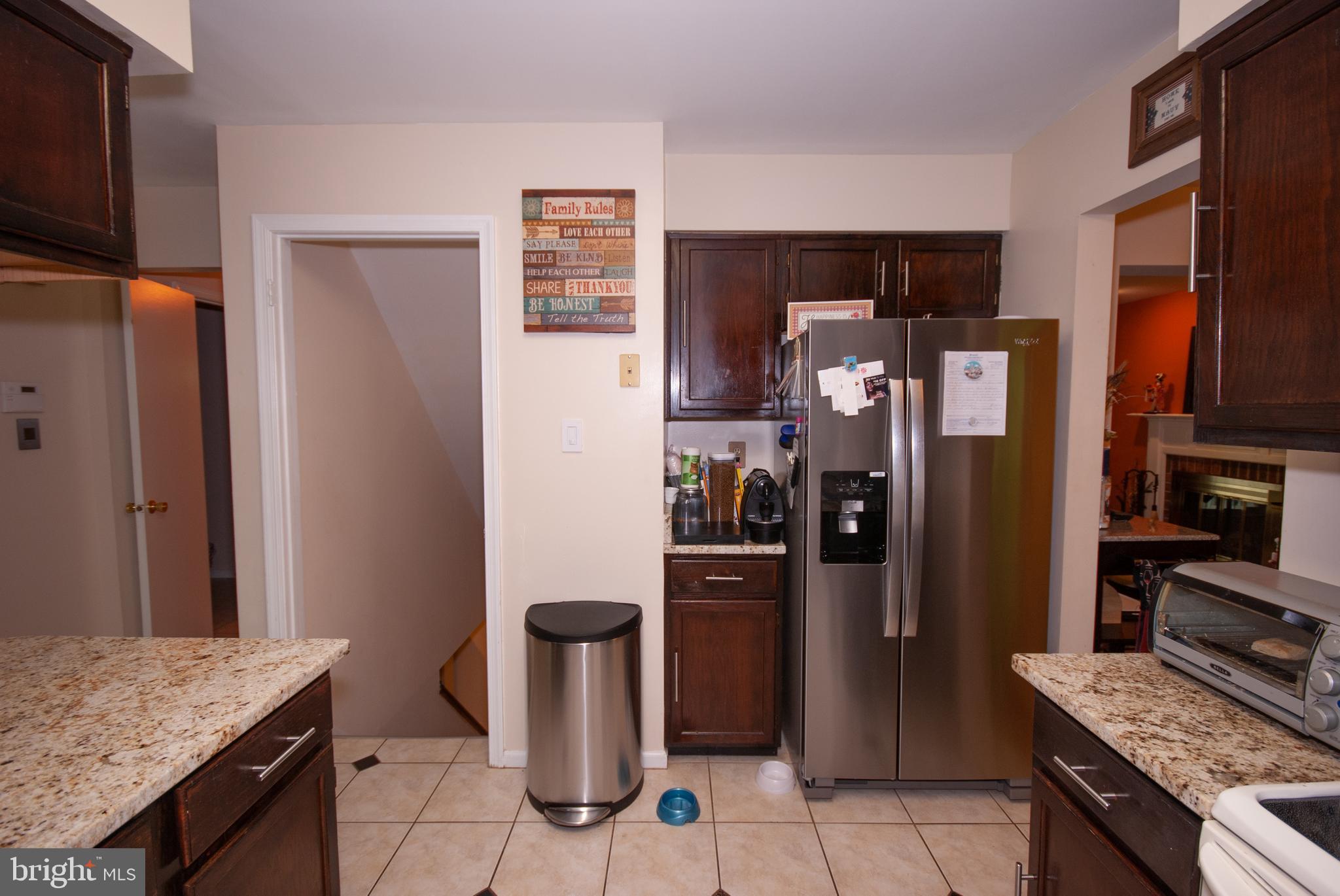 MCDONALD KNOLLS - Residential Lease