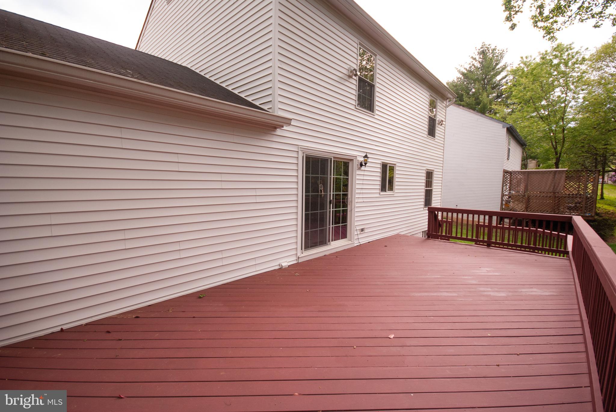 MCDONALD KNOLLS - Residential Lease