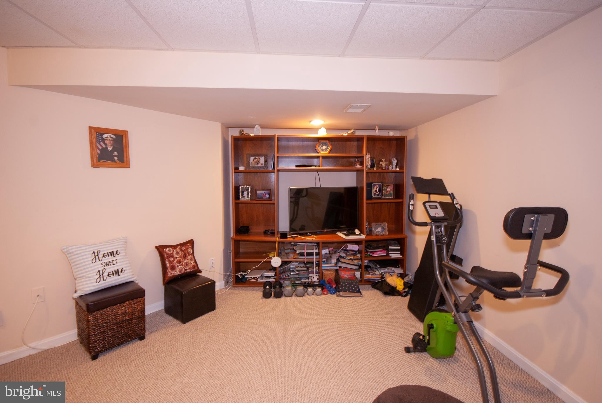 MCDONALD KNOLLS - Residential Lease