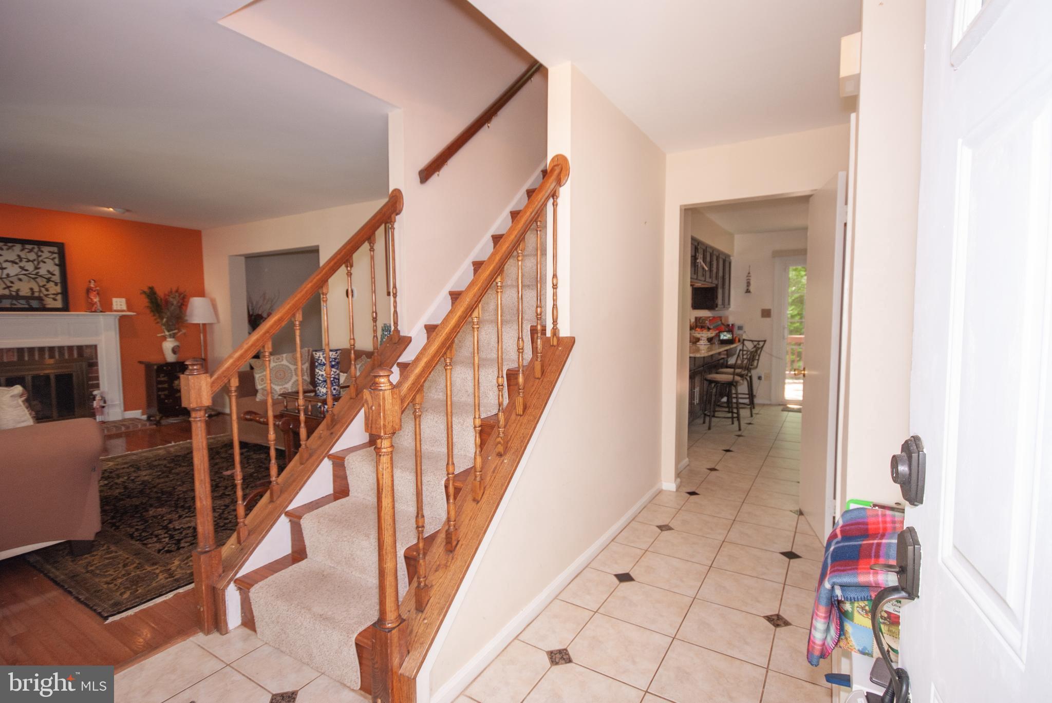 MCDONALD KNOLLS - Residential Lease