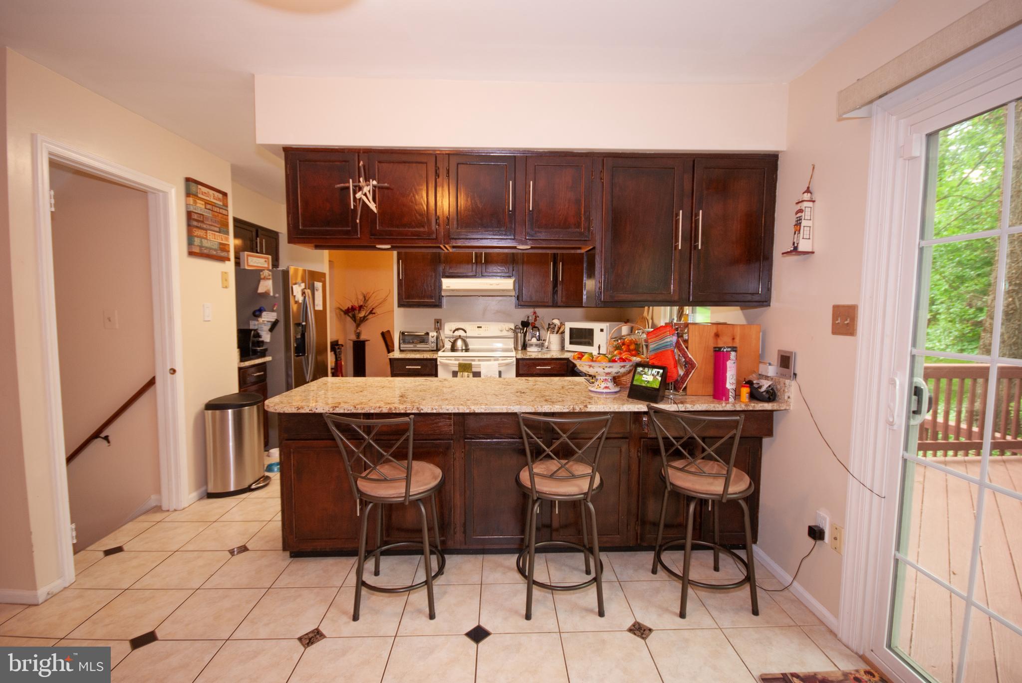 MCDONALD KNOLLS - Residential Lease