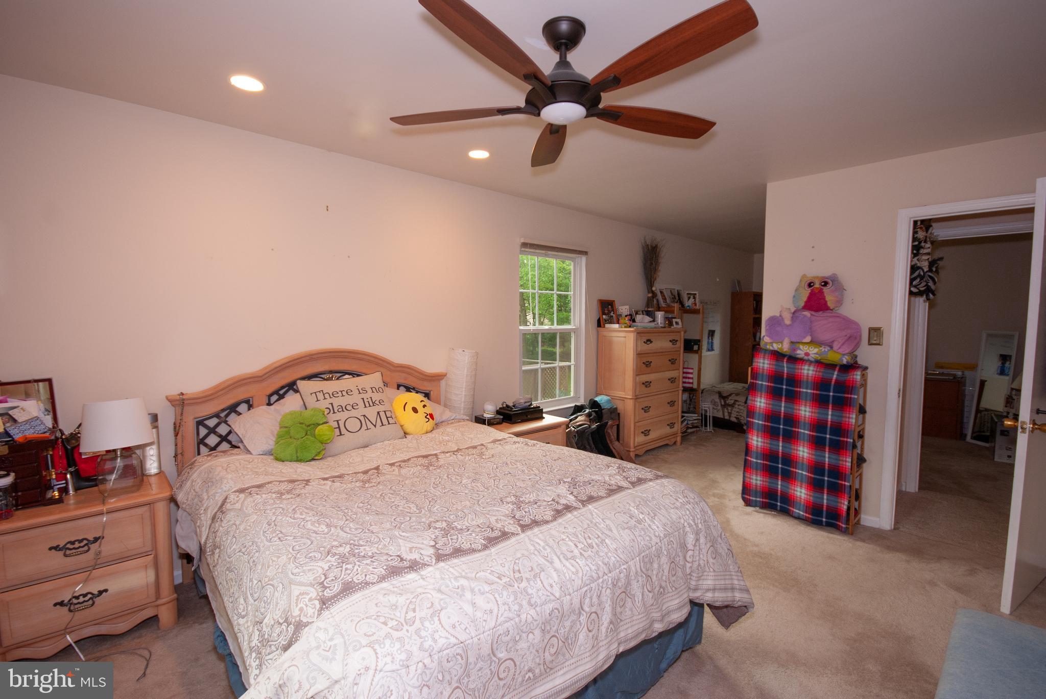 MCDONALD KNOLLS - Residential Lease