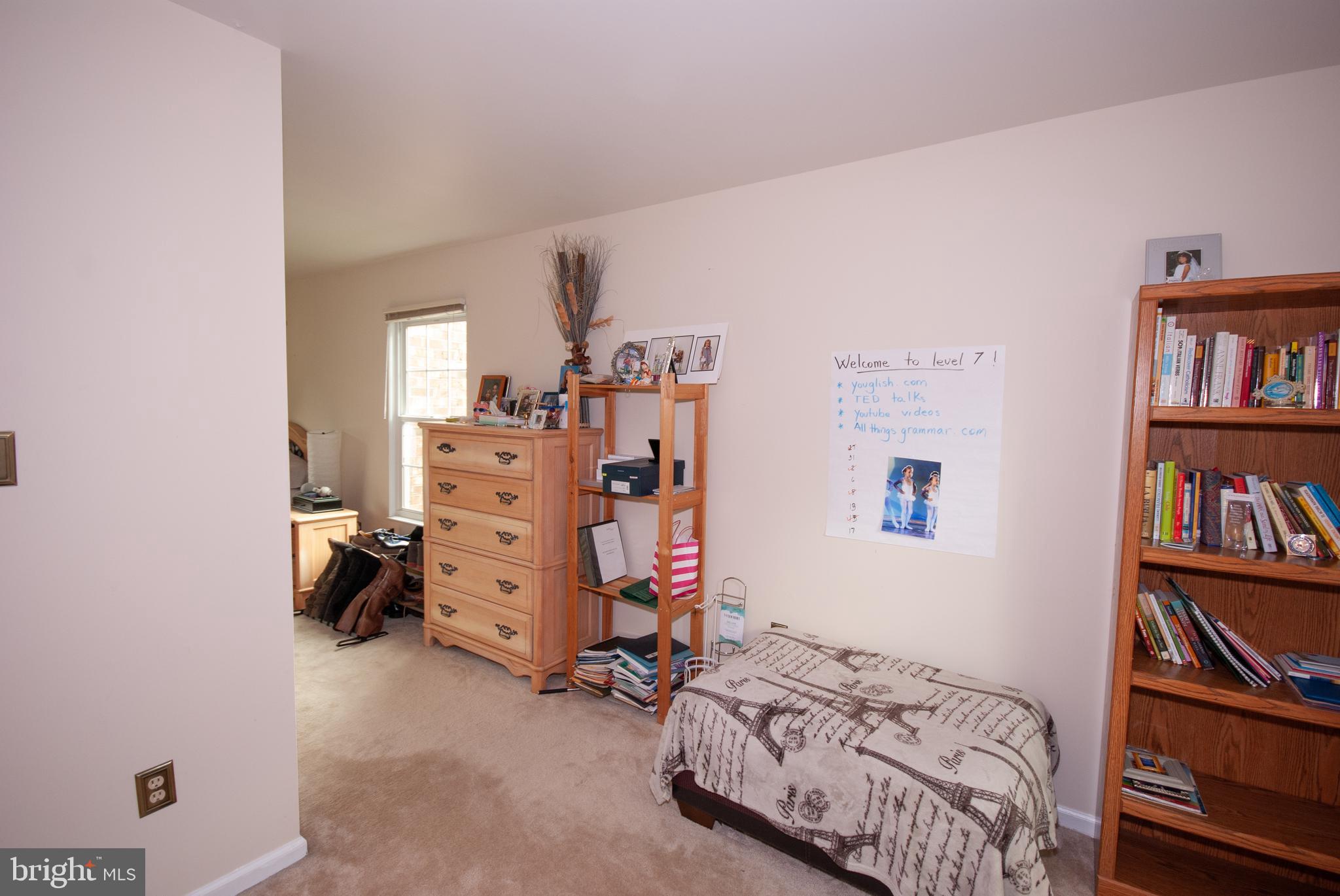 MCDONALD KNOLLS - Residential Lease