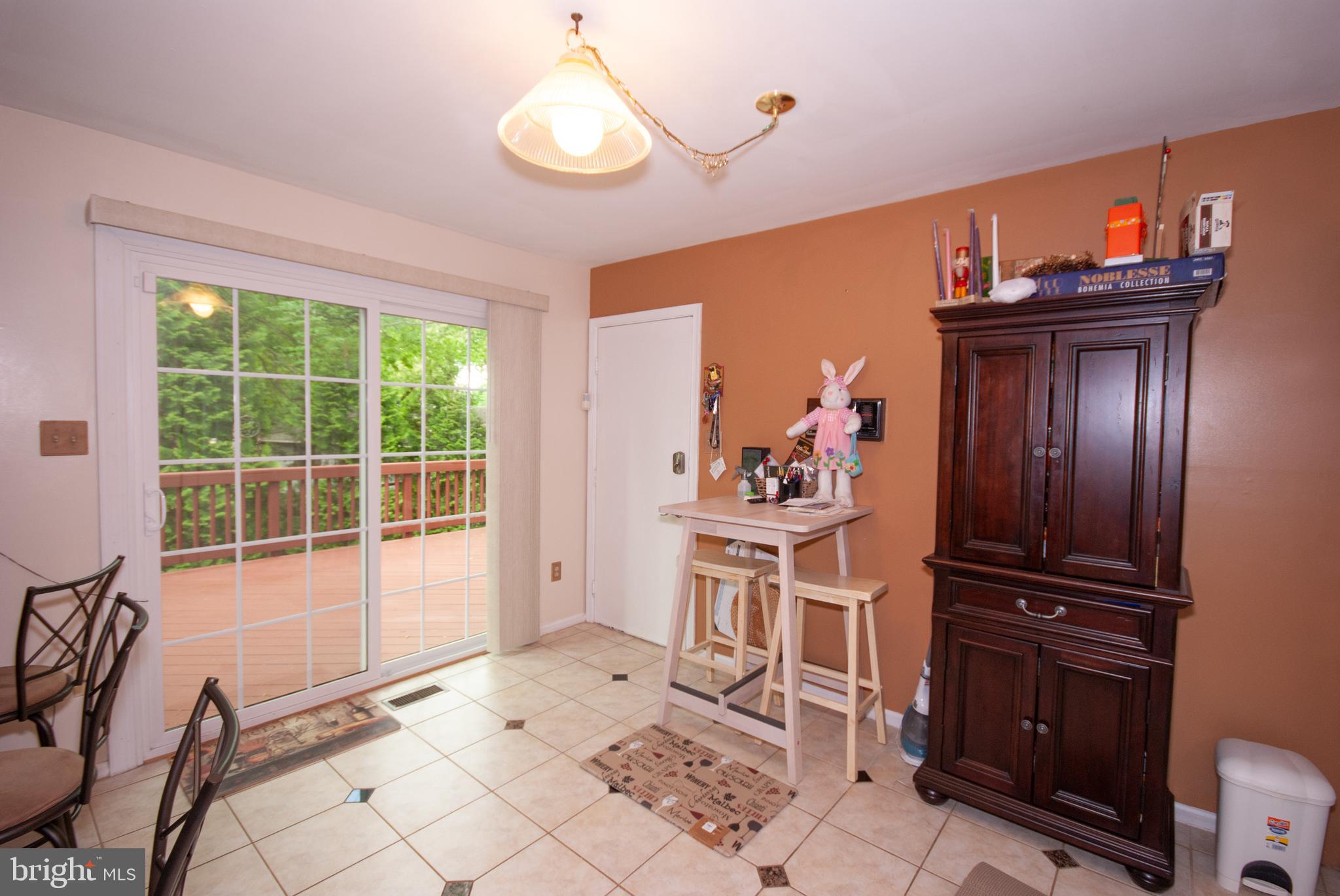 MCDONALD KNOLLS - Residential Lease