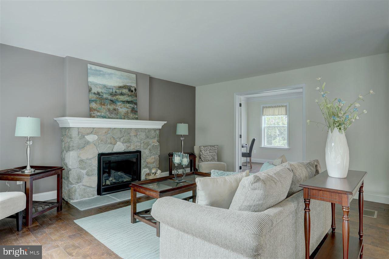 SHERIDAN MANOR - Residential