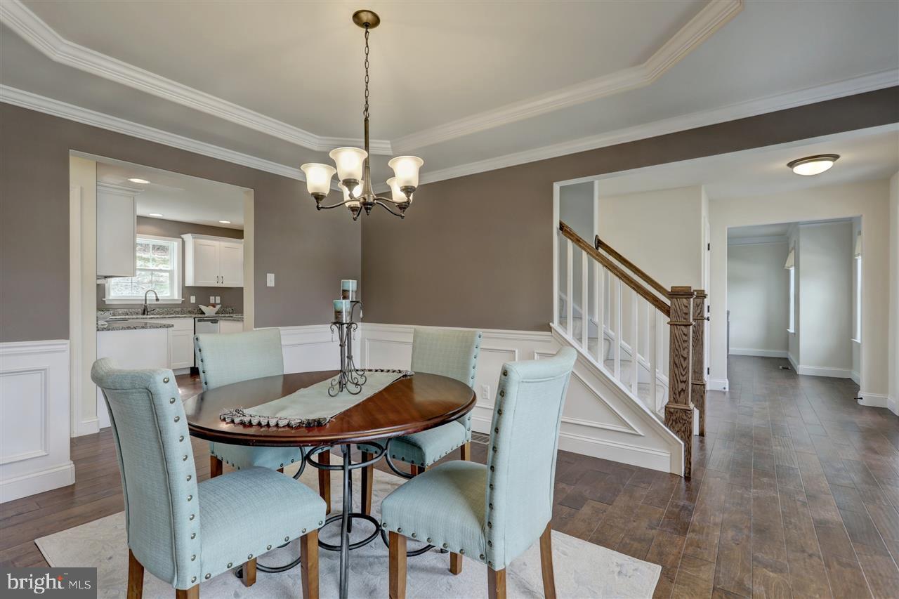 SHERIDAN MANOR - Residential