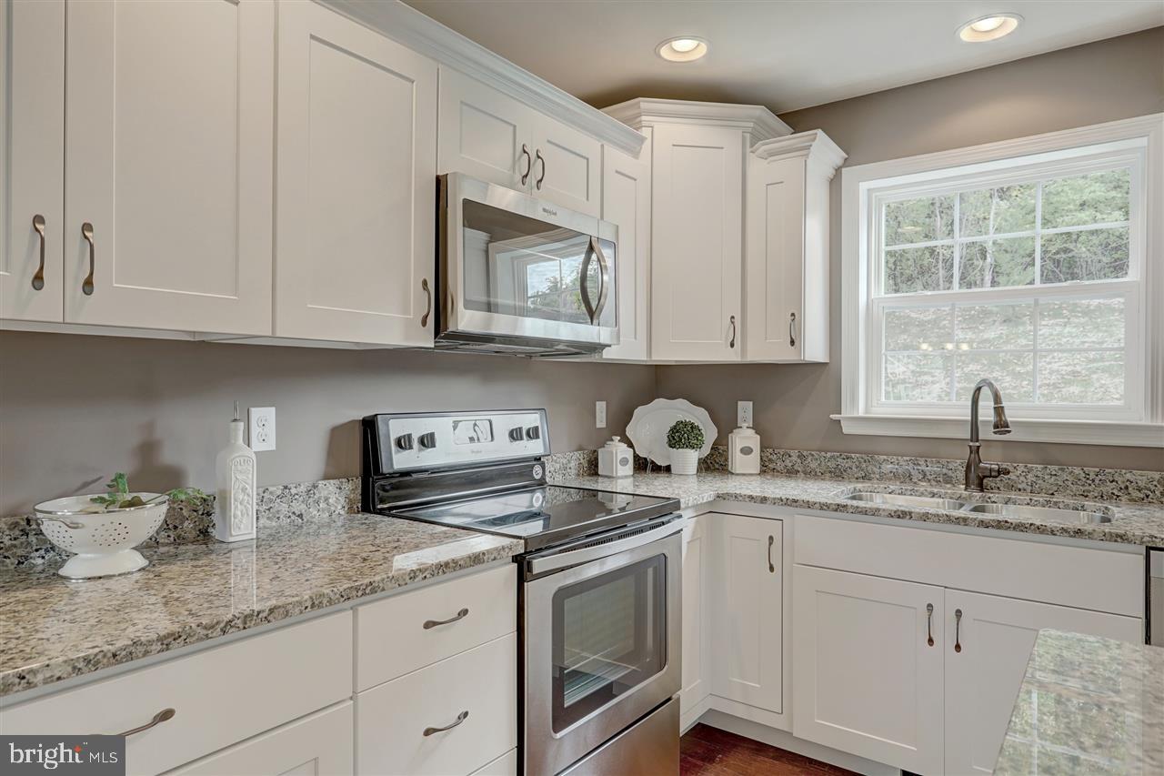 SHERIDAN MANOR - Residential