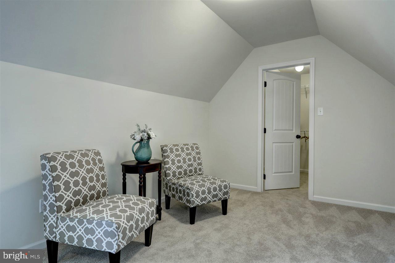 SHERIDAN MANOR - Residential