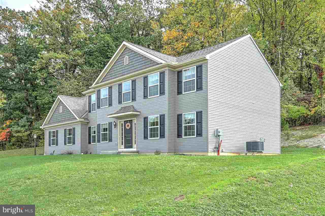 SHERIDAN MANOR - Residential