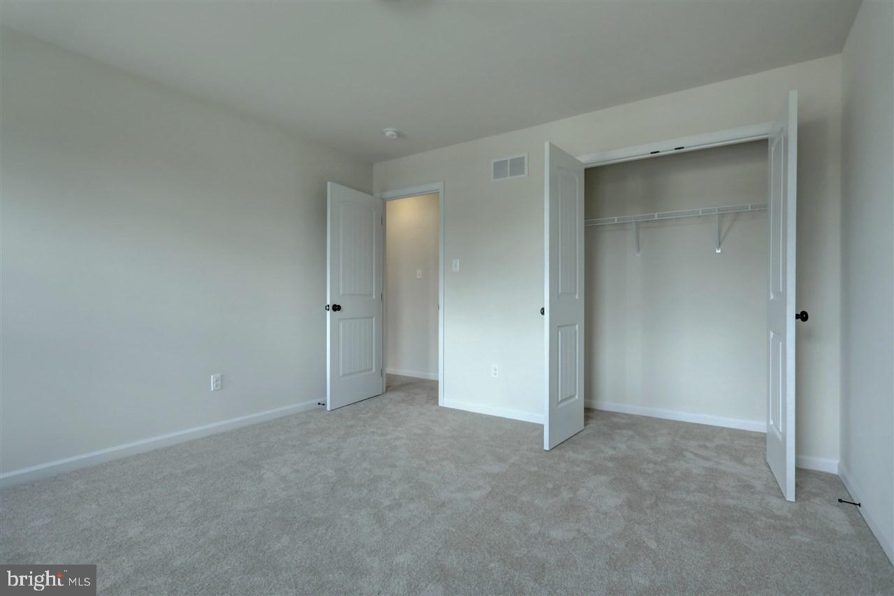 SHERIDAN MANOR - Residential