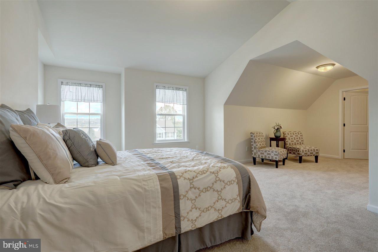 SHERIDAN MANOR - Residential