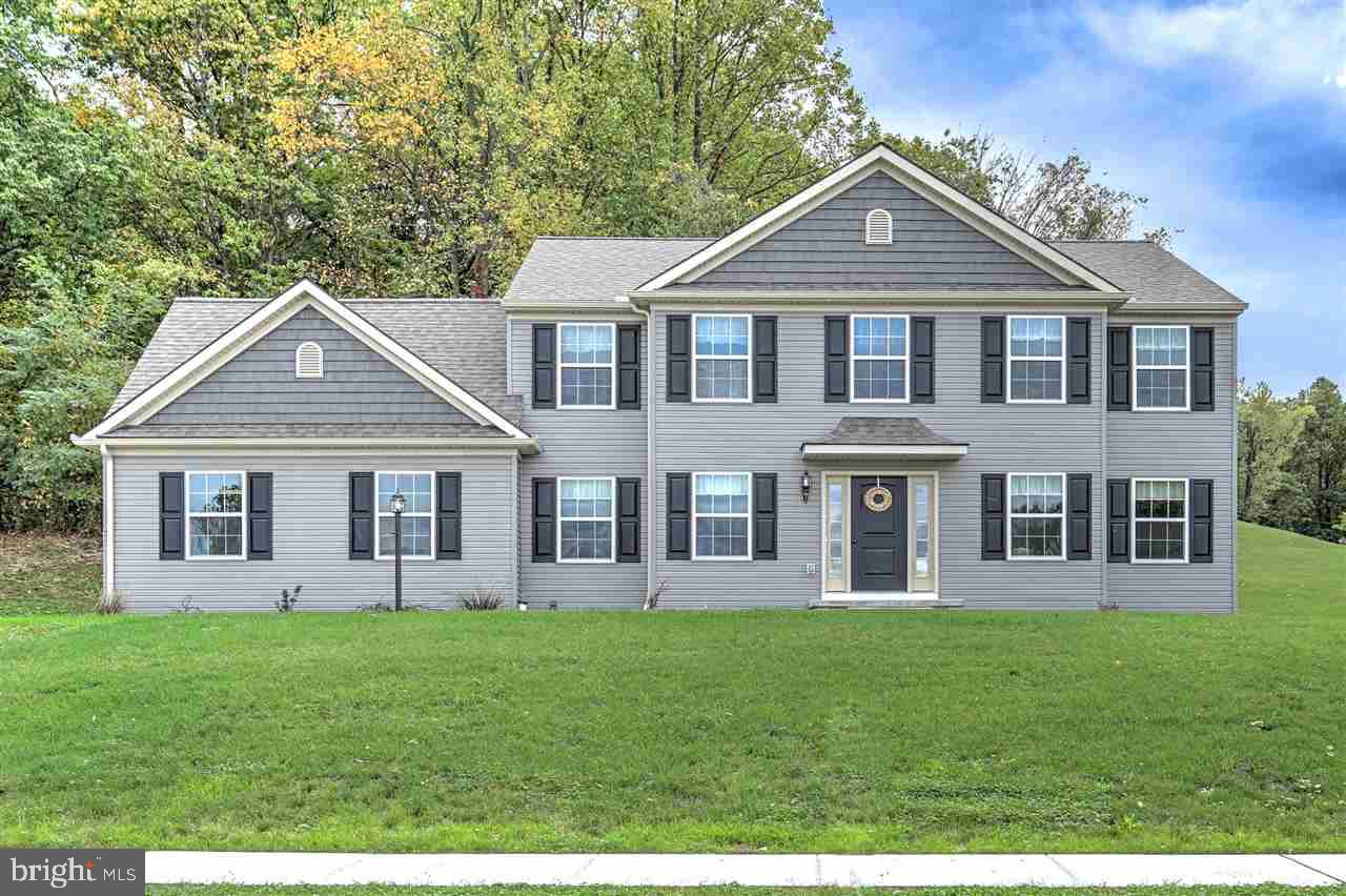 SHERIDAN MANOR - Residential