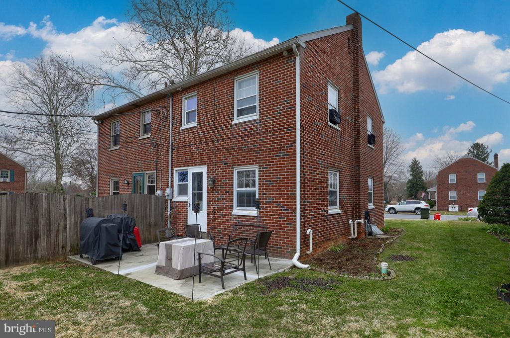 Photo of 907 GREEN TERRACE, LANCASTER, PA 17601 (MLS # PALA2032100)