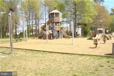 ST CHARLES SUB - HAMPSHIRE - Residential Lease