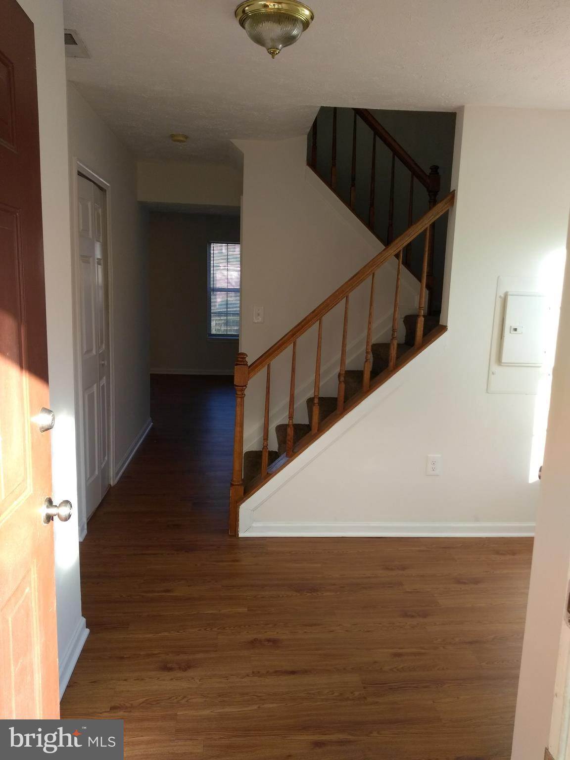 ST CHARLES SUB - HAMPSHIRE - Residential Lease