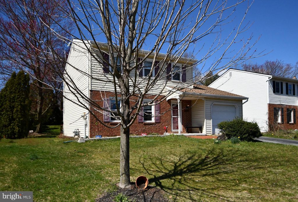 Photo of 830 Evergreen Street, Denver, PA 17517 (MLS # PALA2048896)